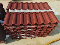 Modernes Design 0,50mm 26 Gauge Stahl Steinbeschichtetes Wellblech Dachkappe Hotel Strandhaus Dekorative Bedachung