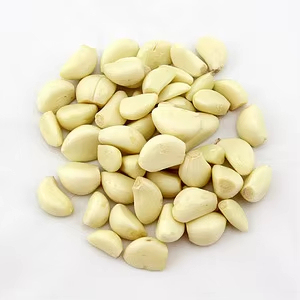 <span class=keywords><strong>Ail</strong></span> frais naturel pelé, gousses d'<span class=keywords><strong>ail</strong></span> à texture ferme et goût croustillant - Product Image 2