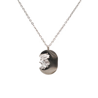 Femmes En Acier Inoxydable Géométrique Cheval Yeux Quadrilatère Sombre Tarot Pendentif Collier Zircon Incrusté Lumière Plaque Fine À La Mode