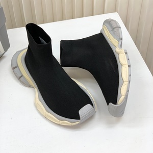 Chaussures de sport de luxe de haute qualité, baskets de créateur personnalisées, chaussures de course respirantes antidérapantes, chaussures décontractées épaisses type chaussettes - Product Image 6