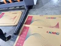 Impresora Ranuradora y Troqueladora de Cajas Corrugadas de 2 Colores, Modelo 1224, con Marco Reforzado de 40mm y Piezas Procesadas por CNC