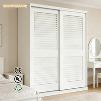 Porte à persiennes en MDF bois moderne avec design Shaker à 2 panneaux et revêtement imperméable pour chambre, villa, salle de bain