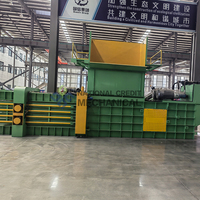 Presse à balles hydraulique pour plastique, carton, pneus usagés et déchets solides