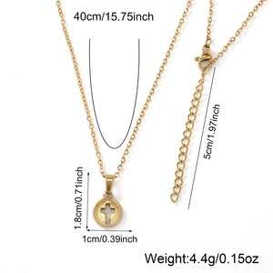 <span class=keywords><strong>Collana</strong></span> <span class=keywords><strong>con</strong></span> Ciondolo a <span class=keywords><strong>Croce</strong></span> Traforata Placcata <span class=keywords><strong>Oro</strong></span> 18k, <span class=keywords><strong>Collana</strong></span> della Fede in Acciaio Inossidabile Ipoallergenico per Uomo e Donna - Product Image 4