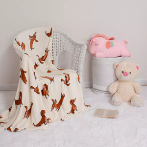 Belle couverture de chien de saucisse imprimée en flanelle mignonne adorable jet léger et confortable pour <span class=keywords><strong>les</strong></span> enfants couverture sûre délicate et chaude - Product Image 1
