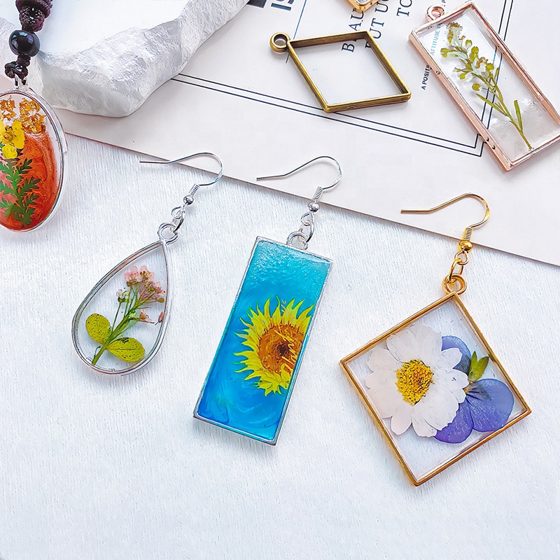 DM747 Geometric Hollow Open Frame Assorted Pendant Key Chain Accessories Jewelry Component Resin Earring Making Supplies for DIY