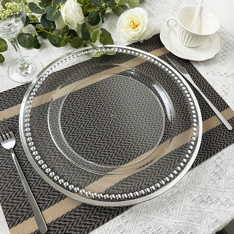Wholesale Cheap Round Clear Acrylic Silver Beaded Rim Tableware Charger Plates For Wedding Decor