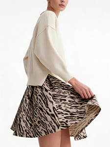 Jupe mini évasée taille haute à imprimé tigre pour femme, grande taille, décontractée et élégante, idéale pour le bureau ou les soirées. - Product Image 1