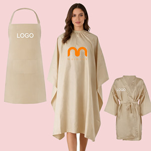 Capas de <span class=keywords><strong>Peluquería</strong></span> de Poliéster Pongee Beige con Logotipo Personalizado, Capa de Barbero Impermeable con Gancho de Silicona para Salón de Belleza - Product Image 1