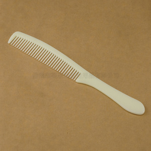 High End Hotel Guesthouse Disposable Long Comb Travel Portable Room Toiletries Wholesale FLC 11DCT PP Plastic - Product Image 1