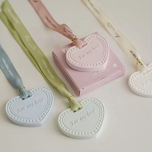 Ambientador Colgante de Yeso Aromático Ecológico, Exclusivo y de Gran Venta, para Armario, Coche y Hogar - Product Image 1