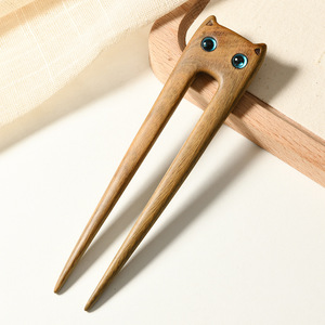 Accessoire capillaire créatif et mignon de style rétro avec des doubles épingles à cheveux en ébène en forme de chat, simple et polyvalent pour Hanfu et cheongsam. - Product Image 3