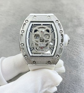 Reloj de Lujo para Caballero, con Caja Incrustada de Diamantes, Correa de Caucho Blanca, Diseño de Engranajes Visibles y Forma de Barril - Product Image 1