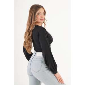 เสื้อแฟชั่นเกาหลีสำหรับผู้หญิง ขายส่ง คอวี แต่งระบาย ปักลาย ฟรีไซส์ XL ผ้าไหมถัก สีดำ สำหรับใส่ทำงานช่วงฤดูใบไม้ผลิ - Product Image 1