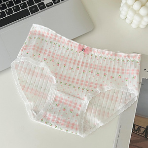 Braguitas de Encaje Floral para Adolescentes - Nuevo Estilo Japonés, Cintura Media, Entrepierna de Algodón Antibacteriano, Ropa Interior Triangular Dulce para Niñas - Product Image 2