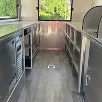Remorque de Restauration Mobile Haut de Gamme 3m/9.84ft Électrique pour Festivals Extérieurs, Équipée d'Éviers, Idéale pour la Vente de Snacks, Hot-dogs et Bonbons