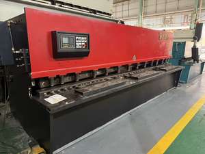 Máquina de Corte Hidráulica de Alto Rendimiento para Corte de Metal con Cuchillas de Precisión, Diseño Robusto y Funcionamiento de Ahorro Energético - Product Image 4