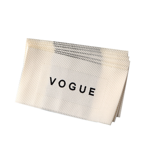 Tùy Chỉnh Chất Lượng Cao 3D Logo Tag May Trên Cao Su Satin Mềm Chăm Sóc Cổ Dệt Nhãn Cho Quần Áo - Product Image 4