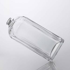 Vente en gros de flacons de <span class=keywords><strong>parfum</strong></span> en verre semi-circulaires 63ml/100ml en verre super flint avec bouchon en liège, étanches, impression personnalisée sur la surface, boîte incluse - Product Image 4