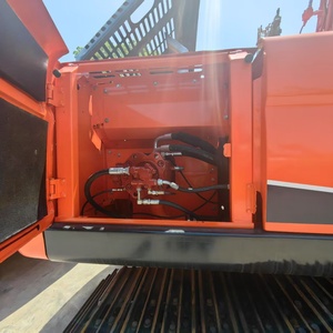 Excavatrice sur chenilles Doosan DX225 d'occasion de 22,5 tonnes importée d'origine de Corée du Sud, idéale pour les projets d'aménagement paysager - Product Image 4