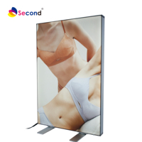Vente en gros d'affiches de films d'extérieur modernes, présentoir de fille sexy ouverte annonçant une boîte à lumière LED pour la publicité