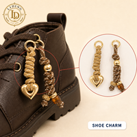 Breloque tissée pour chaussures, pendentif cœur en paracorde, breloque dorée pour baskets, accessoires pour lacets de chaussures et bottes, métal, OEM personnalisé