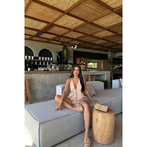 Conjunto de Dos Piezas de Lino Beige Candida XS/XS, Top Corto y Pantalones Cortos de Alta Calidad, Estilo Casual Tejido para Verano - Product Image 4