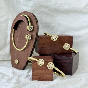 Модные браслеты-манжеты с открытым концом, женские аксессуары, позолота 18К, латунь, циркониевые кристаллы, Oro Laminado - Product Image 3