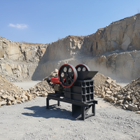 Concasseur à mâchoires mobile diesel portable haute efficacité, capacité 30t/h, pour l'extraction de roches et minerais, 1 personne, directement de l'usine