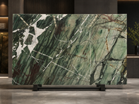 Dalles de quartzite vert botanique à veines fluides pour comptoirs de cuisine, façades de bar, tables à manger, murs décoratifs et revêtements de sol