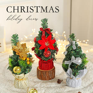 Venta al por mayor de fábrica, Mini árbol de Navidad de 20cm, adornos de escritorio y suministros de decoración de Año Nuevo, adornos navideños en Stock - Product Image 5