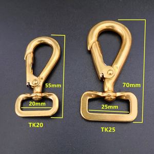 पालतू कुत्ते के पट्टे के लिए स्क्रू लॉक ठोस पीतल स्विस स्नैक हुक लॉकिंग क्लिप - Product Image 3