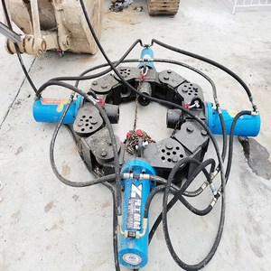 <span class=keywords><strong>Casse</strong></span>-pieux monté sur pneus tout-terrain pour une mobilité aisée sur les chantiers urbains - Product Image 6