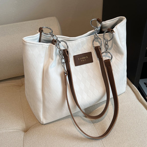 Sac à main à bandoulière pour femme, grande capacité, fermeture éclair, nouvelle collection été - Cuir PU avec doublure en polyester - Product Image 4