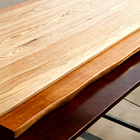 Table de conférence/bureau en bois massif (chêne rouge, frêne blanc, cerisier, tilleul, pin) avec plateau en bois massif pour salle de réunion, bureau, café, salle à manger, ou panneau de fenêtre en baie.