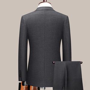 Completo Smoking da Uomo di Alta Gamma Slim Fit Doppiopetto con Motivo Floreale in Tessuto Pettinato 2025 Grigio Set Formale per Sposo Matrimonio - Product Image 3
