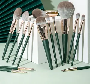 BUEART 14件新款设计专业美容工具面部粉底绿色塑料手柄化妆刷时尚化妆刷