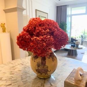 Hortensia Roja de Hoja Grande y Doble Flor, Tamaño Personalizado, Decoración de Boda, Conservada para Siempre, Superventas en Kunming Ruipu - Product Image 1