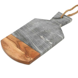 Planche à découper à pizza ronde et épaisse en bois de bambou naturel Planche à découper en bois de bambou avec poignée - Product Image 1