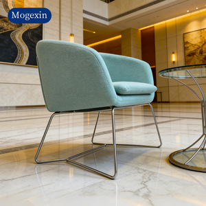 Sillón Moderno Tapizado Tipo Barril, Sillón Contemporáneo con Base de Metal para Sala de Estar, Dormitorio y Oficina - Product Image 2