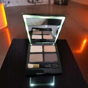 พาเลทอายแชโดว์สวยงามพร้อมไฟ LED - Product Image 2