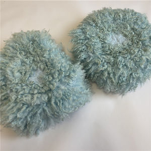 Manta Redonda Larga y Rizada para Fotoshoot - Product Image 3