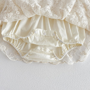 Nuovo Abbigliamento Primaverile per Neonati 2026, Tutina in Stile Occidentale con Pizzo, Vestito da Principessa per Feste di Un Mese e Cento Giorni, Tuta in Cotone - Product Image 4