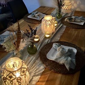 Chemin de table en coton de luxe Matériau doux et lisse pour la technique tissée de décoration de mariage et de noël à la maison sophistiquée et élégante - Product Image 4