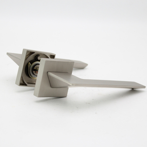 Maniglia per Porta Minimalista in Nichel Spazzolato, Maniglia a Leva per Porta in Legno con Sicurezza Interna in Lega di Zinco - Product Image 3