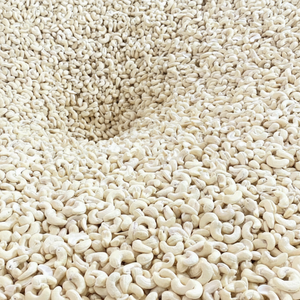 เม็ดมะม่วงหิมพานต์ W320จากเวียดนามซานติโก้ขายส่งเม็ดมะม่วงหิมพานต์ที่มีคุณภาพสูงส่งออกไปยังเอเชียยุโรปตะวันออกกลาง - Product Image 1