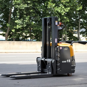 CE Certified <strong>Electric</strong> <strong>Stacker</strong> Forklift 3M 4M <strong>Straddle</strong> <strong>Stacker</strong> with Lithium Battery 1.2t 1.5t 3300lbs Capacity for Warehouses - Product Image 4