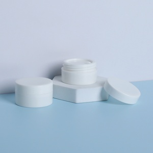 Vente en gros de pots cosmétiques ronds blancs personnalisés en plastique avec couvercle à vis, vides, pour crème corporelle, crème de jour, crème de nuit - Product Image 1