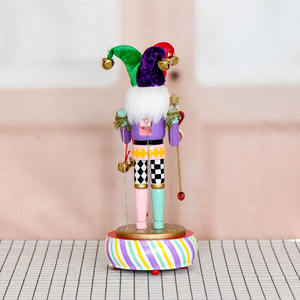 Nueva <span class=keywords><strong>Caja</strong></span> Musical <span class=keywords><strong>de</strong></span> Madera con Base <span class=keywords><strong>de</strong></span> Cascanueces <span class=keywords><strong>de</strong></span> Estilo Europeo, Acabado Pintado a Mano, Regalo Artesanal <span class=keywords><strong>de</strong></span> Navidad - Product Image 3