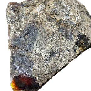 I gioielli sono realizzati con pietre preziose grezze in ambra naturale Semi-preziosa gemma grezza - Product Image 1